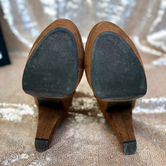 Fall Pick! 🍂 Mossimo Supply Co. Heeled Bootie - Picture 5 of 8